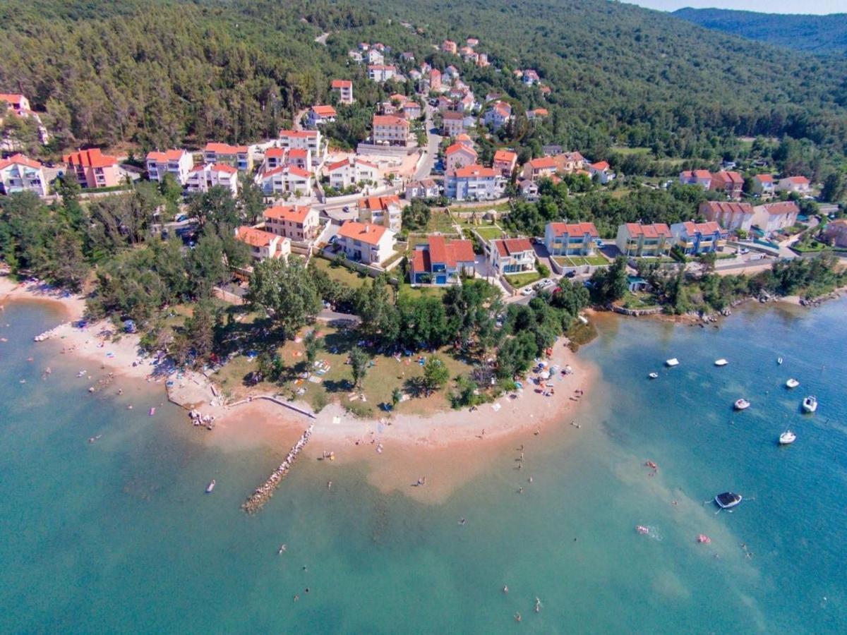 Apartments Miokovic Солине Экстерьер фото